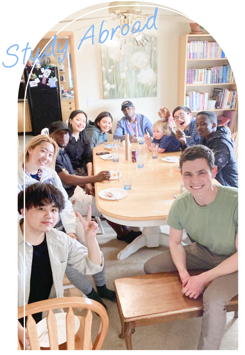 3年次に必ず留学！