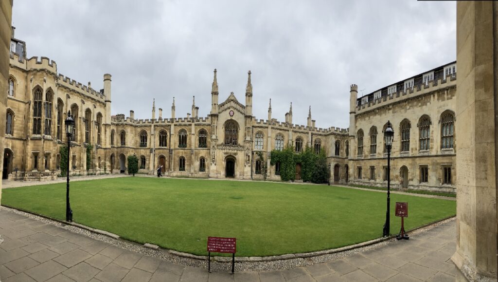 イギリス　ケンブリッジ大学　セメスター留学便り（1）