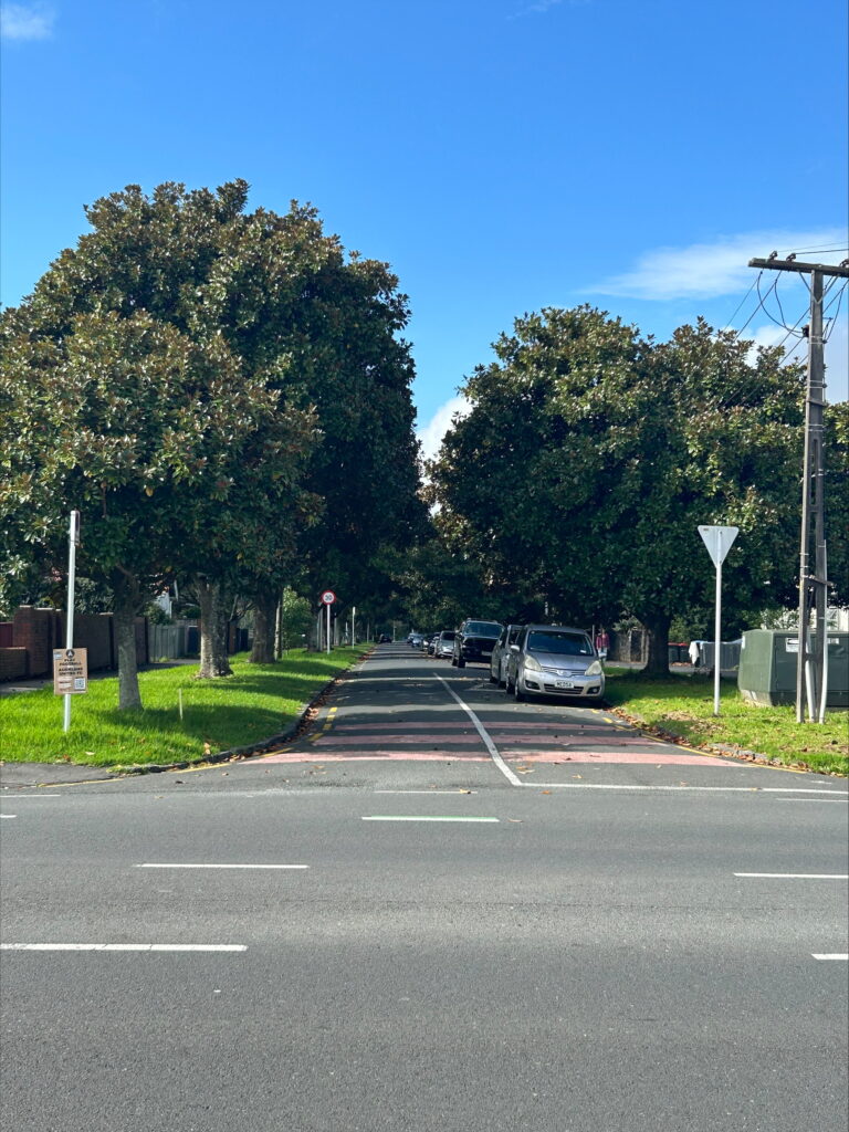 オークランド