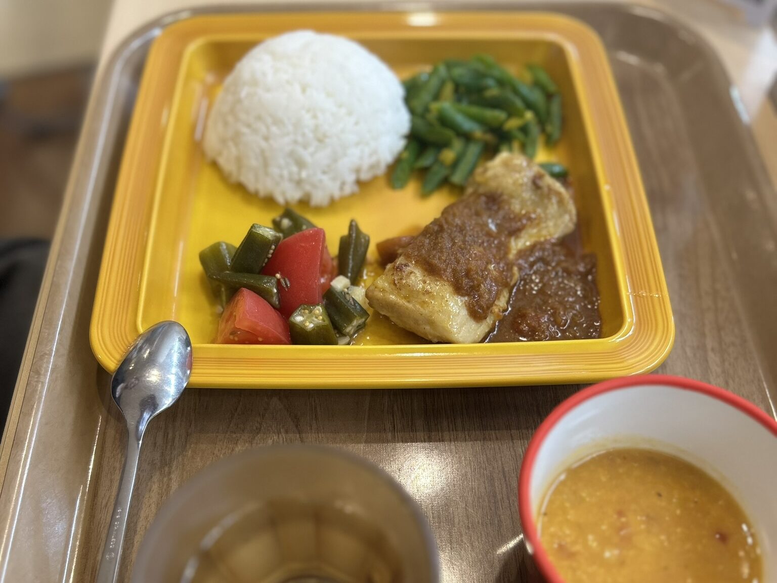 為村先生