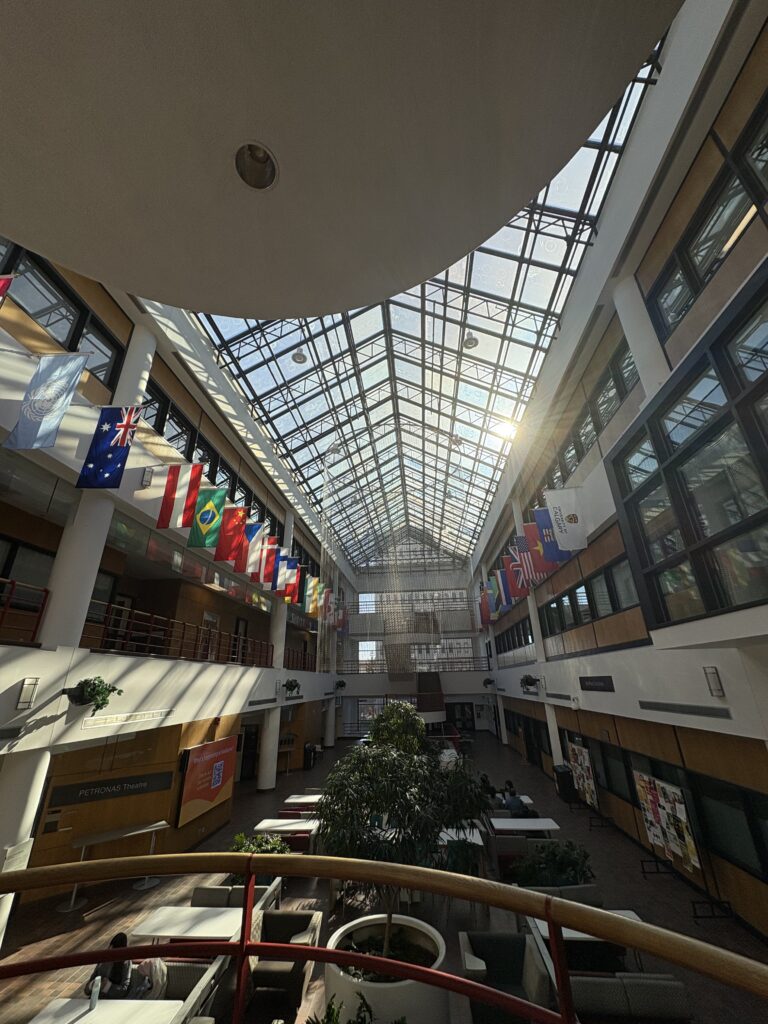 カルガリー大学